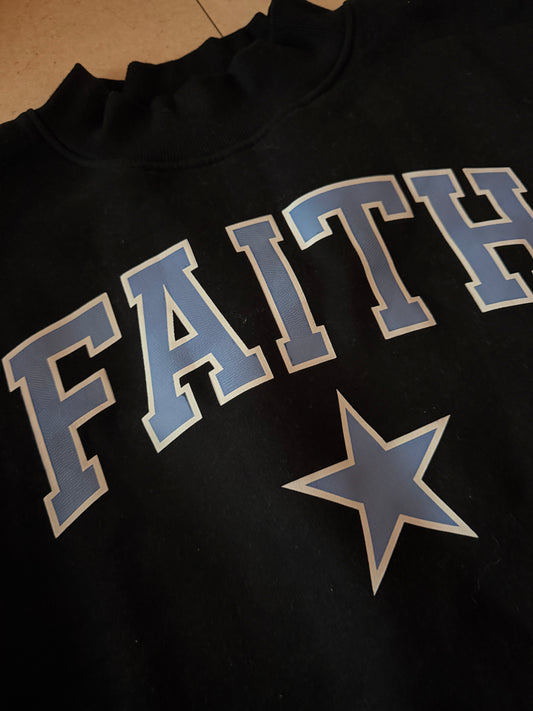 Faith star mock neck size L