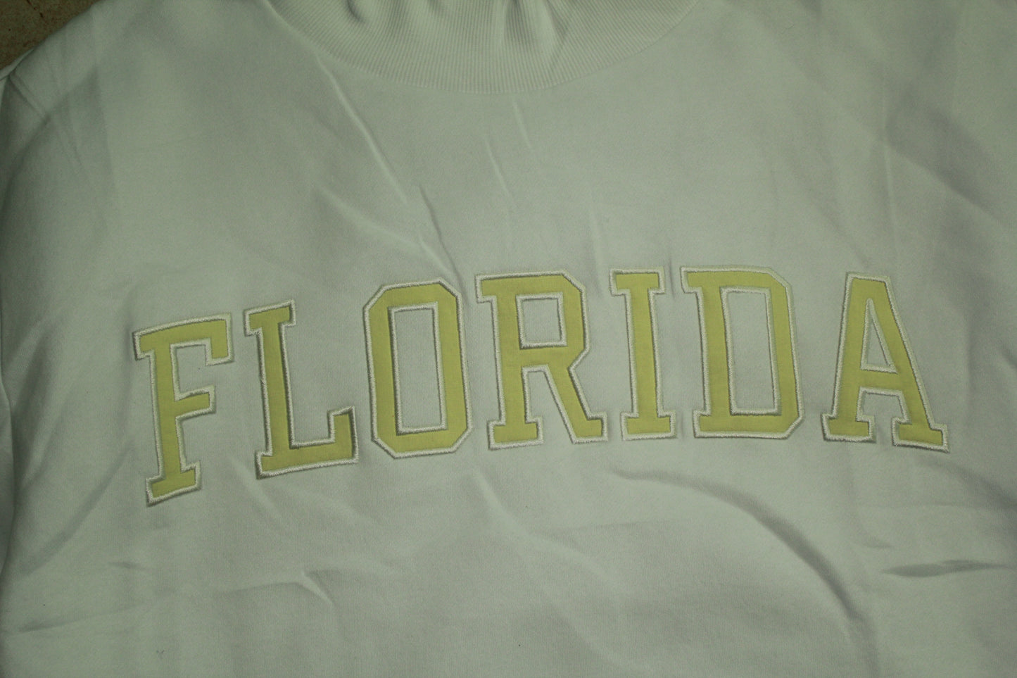 FLORIDA WHITE AND YELLOW MOCK NECK