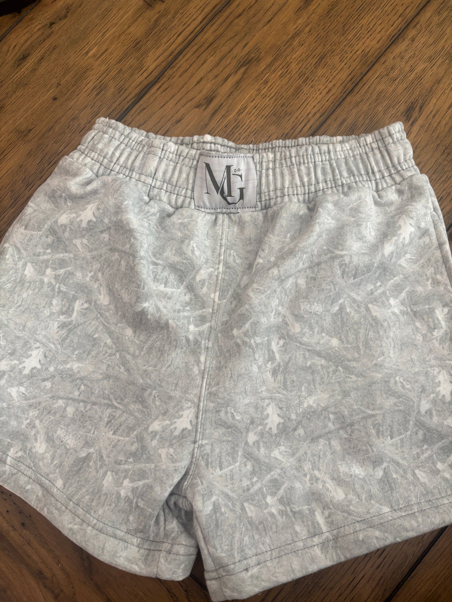 Camo logo shorts xs/s