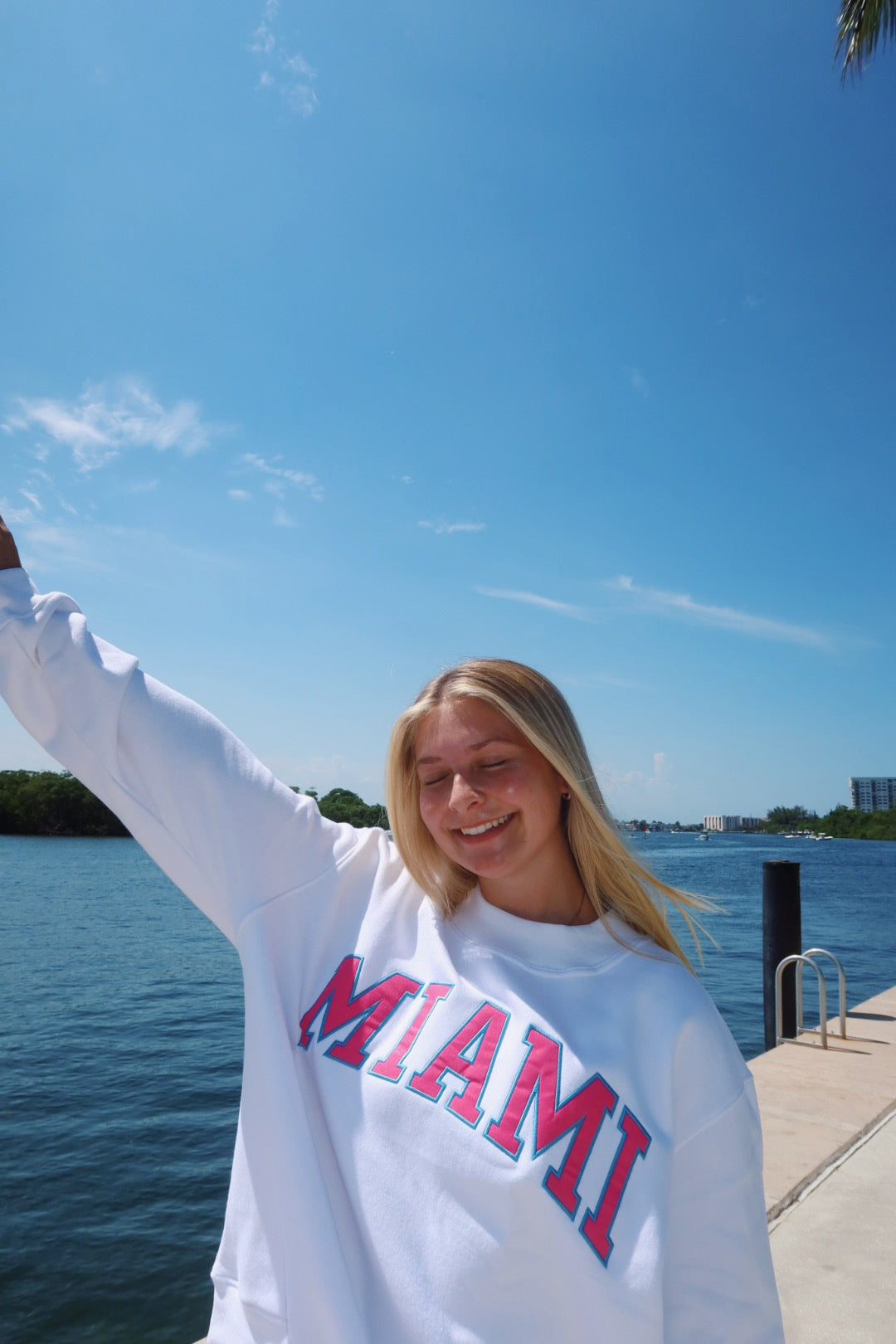VICE MIAMI MOCK NECK