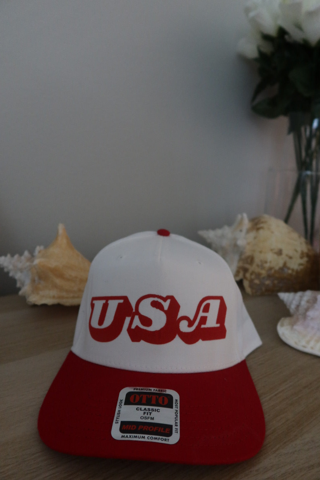 USA- WHITE AND RED HAT