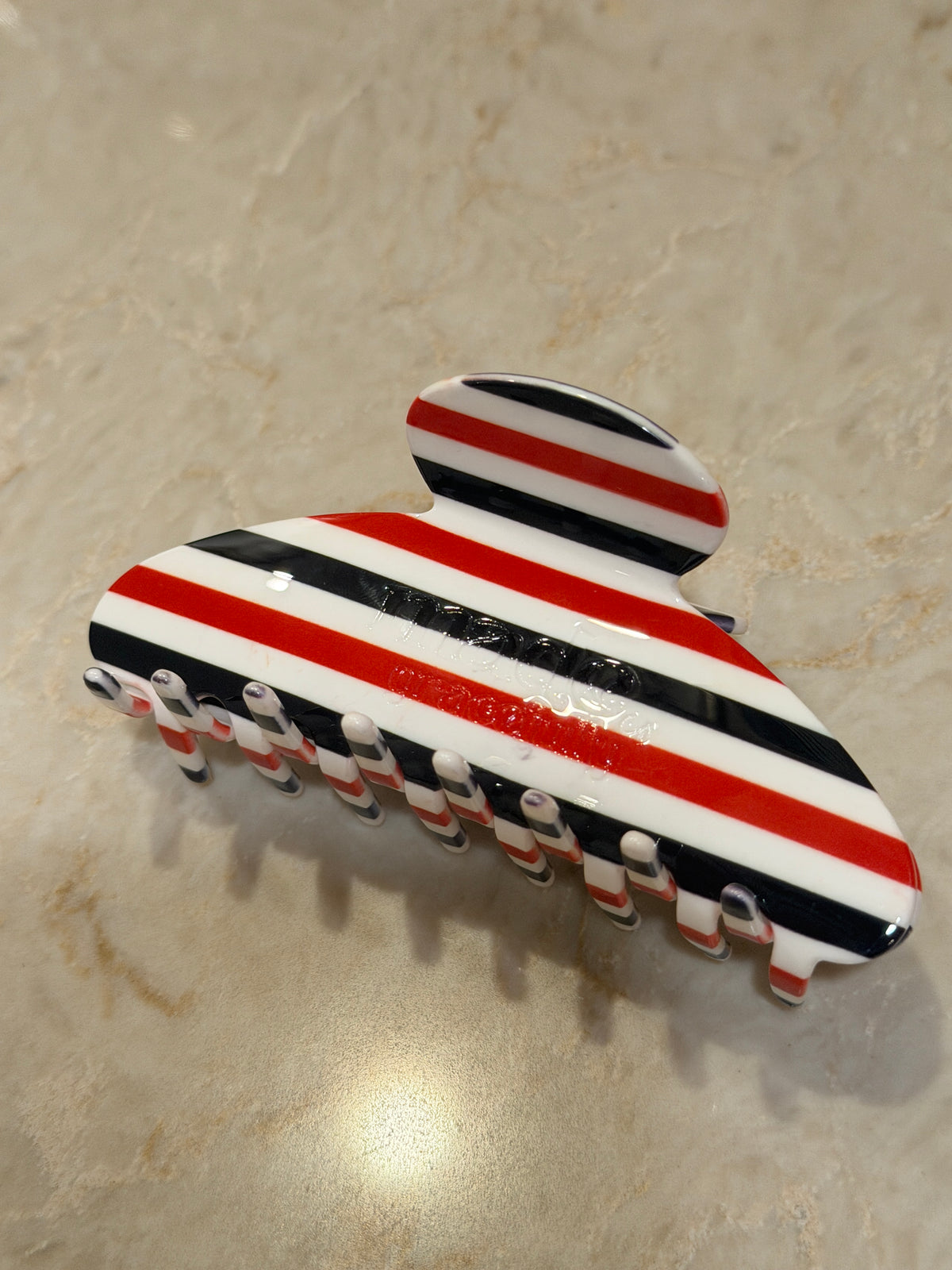 PARTY IN THE USA CLAW CLIPS