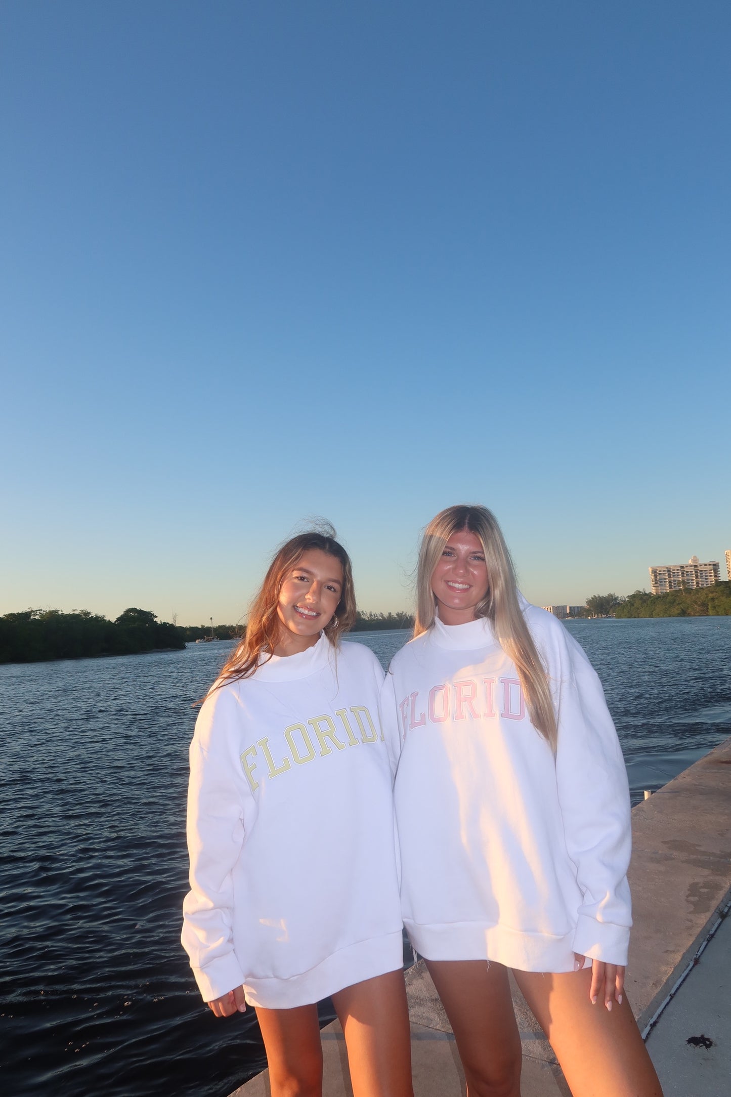 FLORIDA WHITE AND PINK MOCK NECK