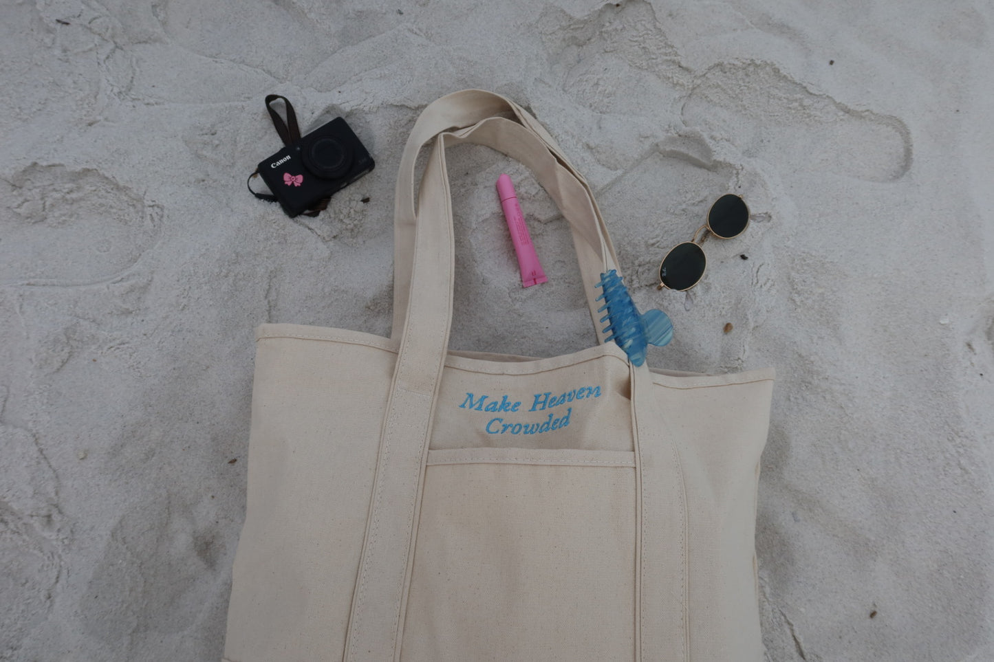 Embroidered boat tote-medium