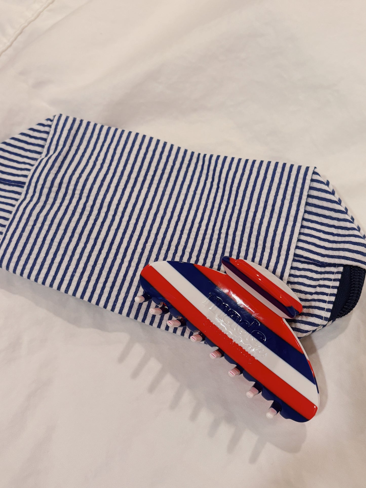 AMERICANA CLAW CLIP