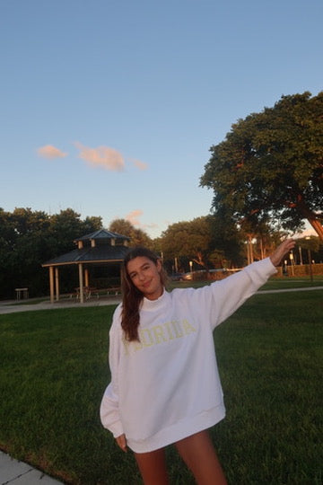 FLORIDA WHITE AND YELLOW MOCK NECK