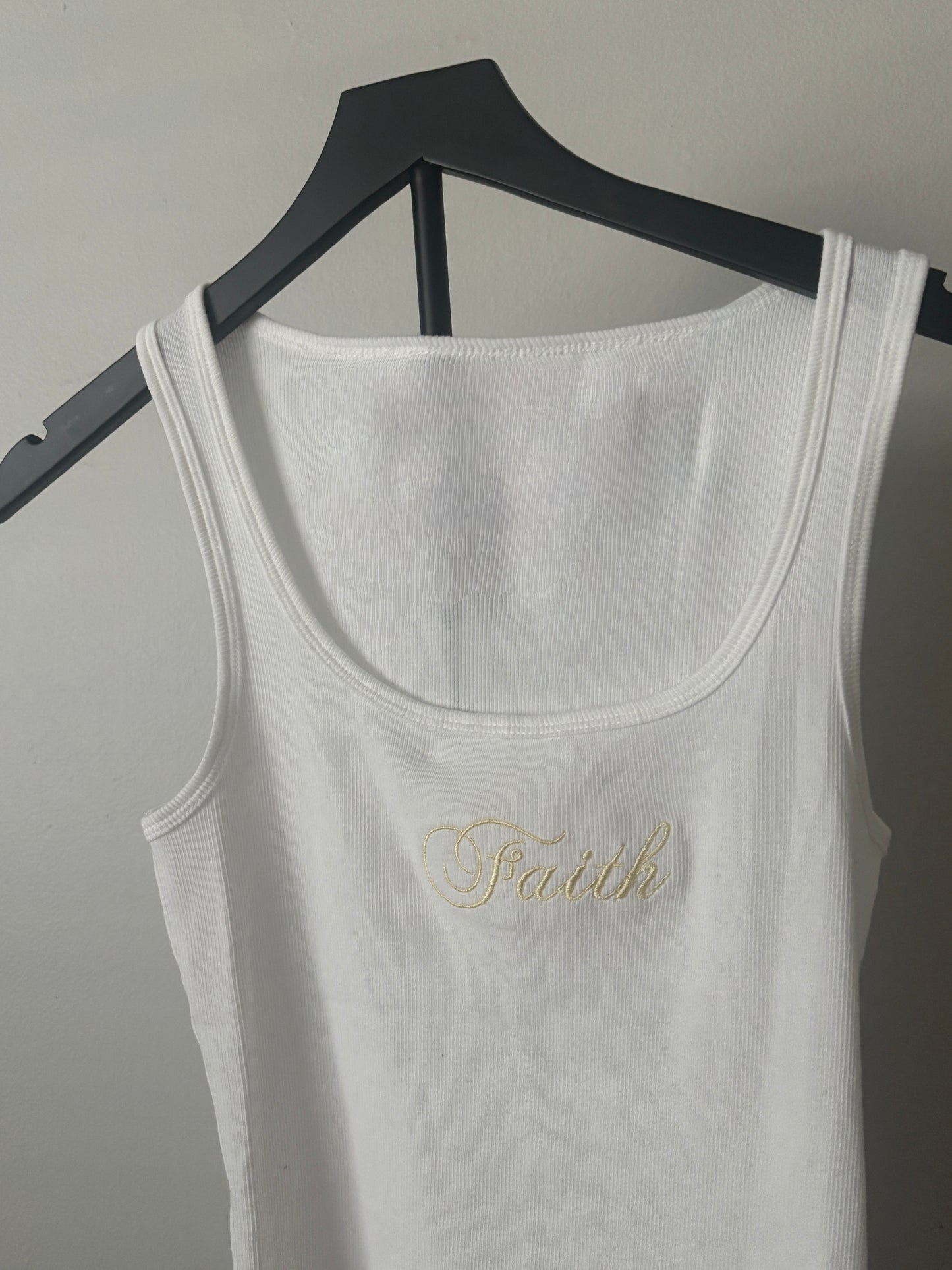 YELLOW FAITH EMBROIDERED TANK TOP S/M