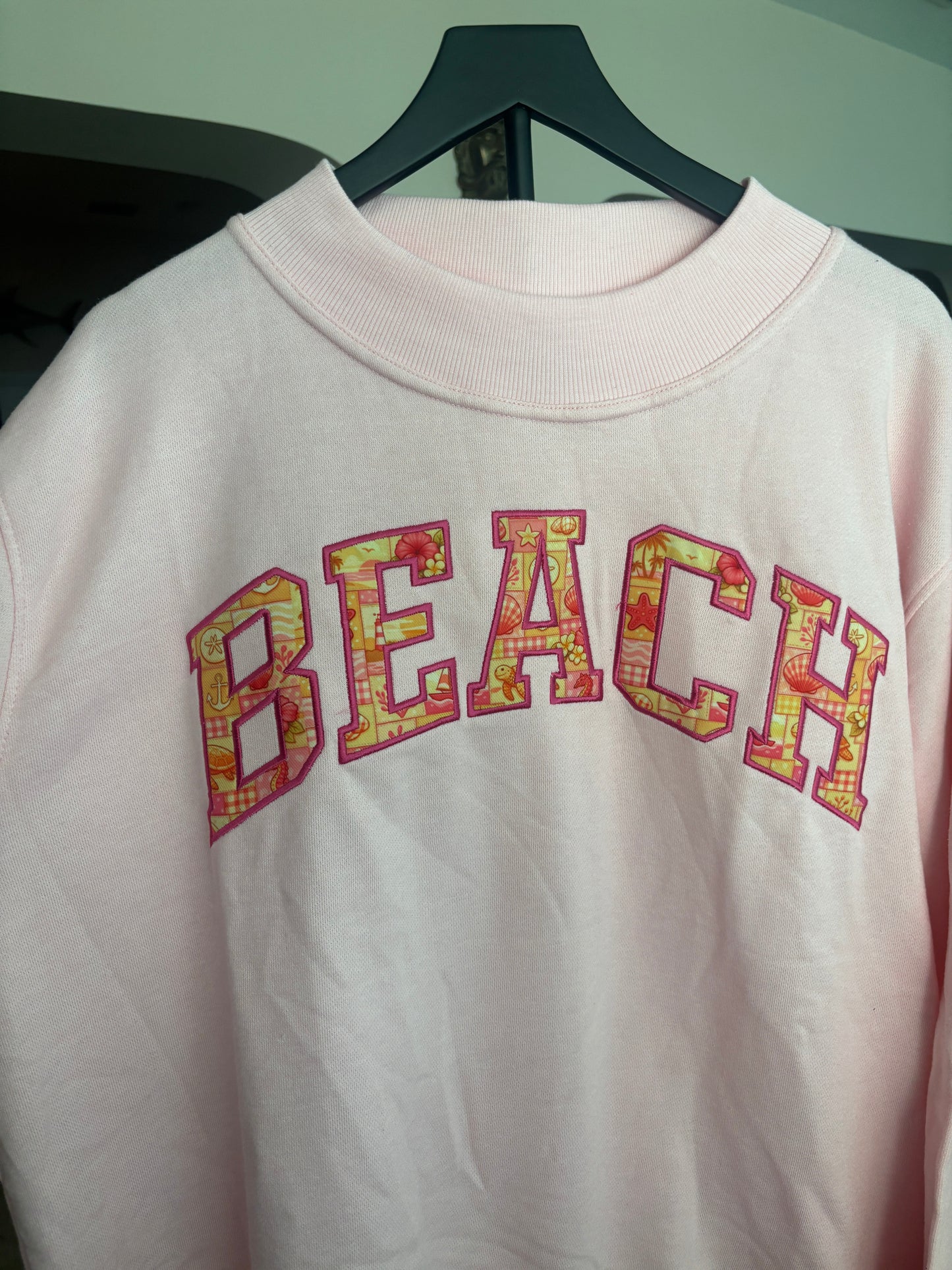 BEACH PINK MOCK NECK L/XL TERRY