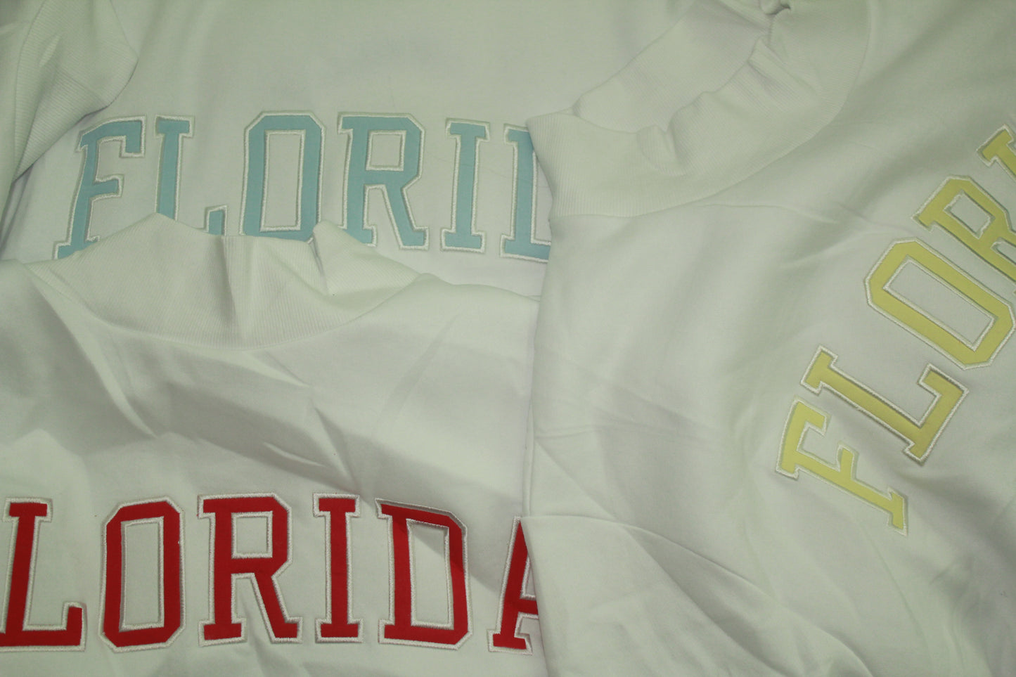 FLORIDA WHITE AND YELLOW MOCK NECK
